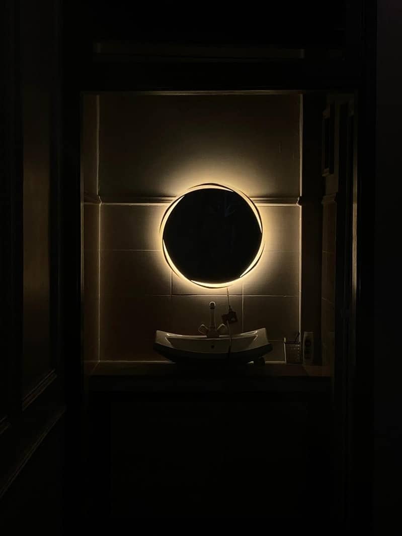 led mirror 9