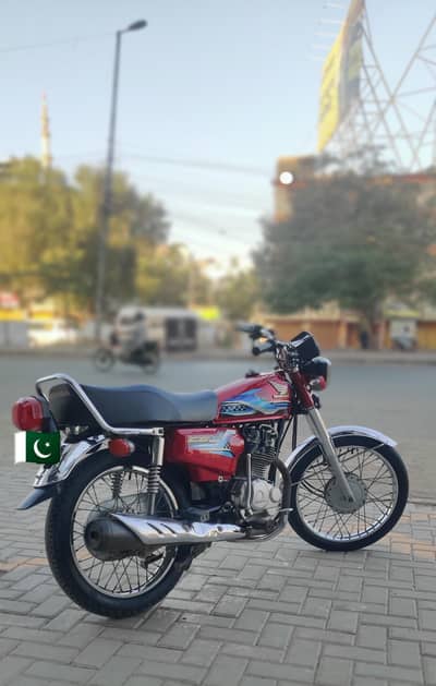 Honda 125 Good condition There is no work on this bike serious whatsap