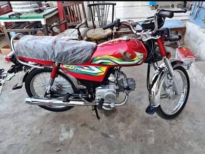 Honda CD 70 2022 model urgent for sale connect Whatsapp 03/314/11/6274