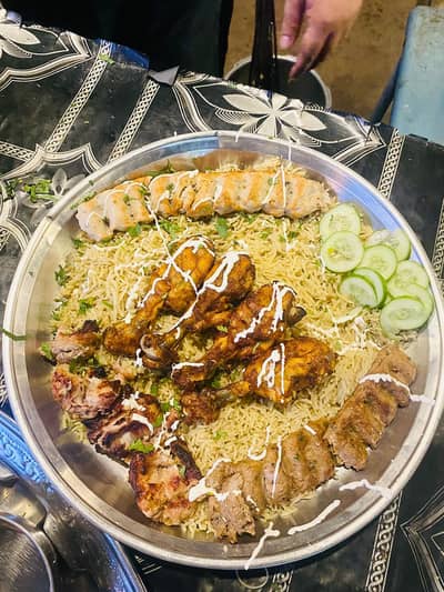 restaurant swiper helper order taker cheaf