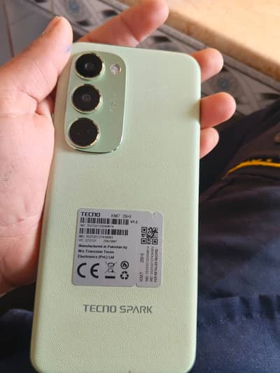Tecno spark 40 pro plus with box and charger 10/10