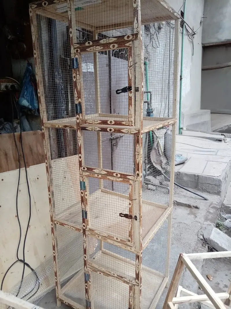 Durable wood  Hen Cage – Easy Assemble (Multiple Sizes)  Large Outdoor