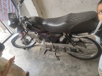argent sale honda CD  23/24