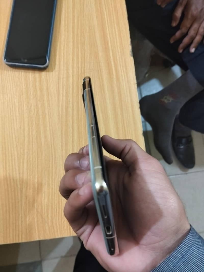 Google Pixel 7 pro 4