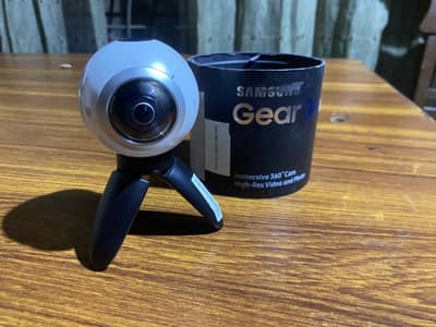 SAMSUNG 360 camera