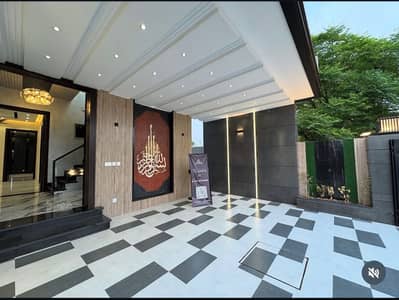 LDA Avenue Block J 10 Marla Modern House Available For Sale At Lucrative Price