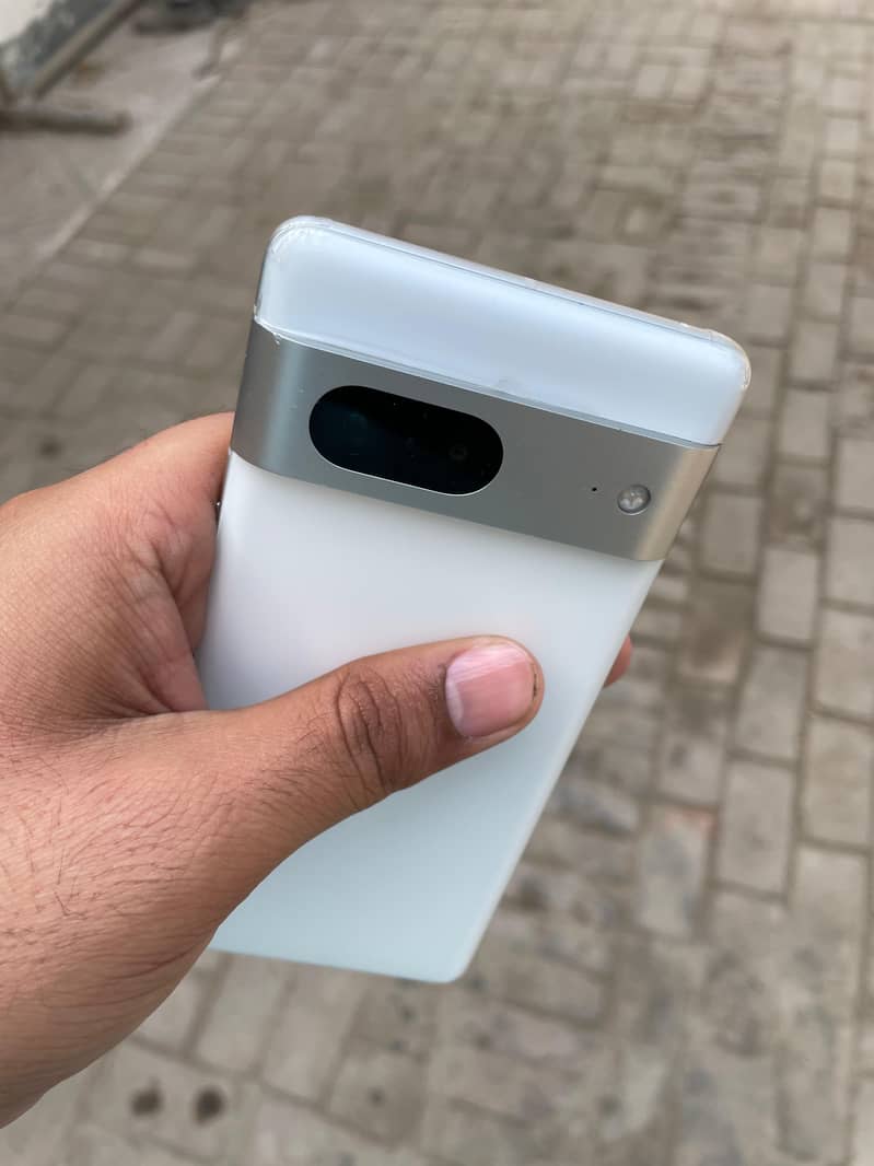 Google pixel 7 4
