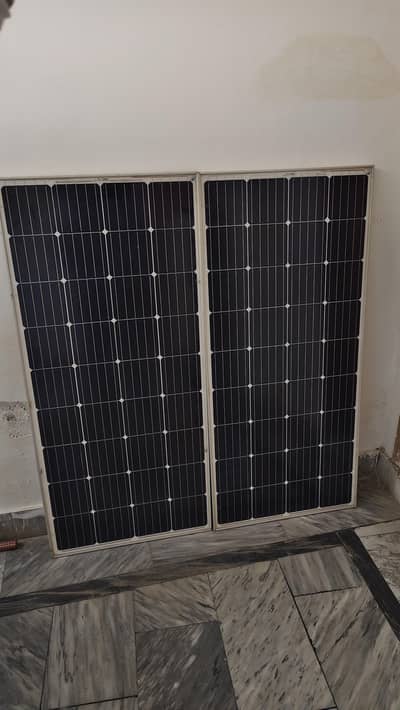 200 watt  2 solar panels