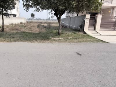 11.5 Marla Facing Park Plot No. 987 Block B, DHA Phase 5