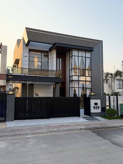 10 Marla House For Sale in DHA Phase 7 Lahore