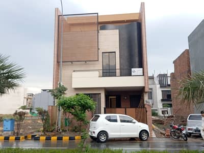 To sale You Can Find Spacious House In Etihad Town Phase 1