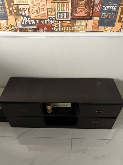 Wooden dressing table