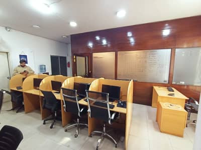 With 2 Bath Lift 4 Marla Floor Available For Rent In DHA