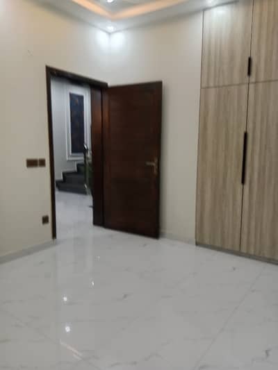 Ready To sale A House 5 Marla In Etihad Town Phase 1 - Block E Lahore