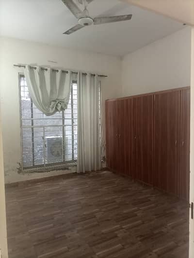 In 7 Marla Portion 1 Bed For Rent | Punjab Small Industries A Spacious And Modern 14 Marla Upper Portion Available For Rent In Punjab Small Industries,