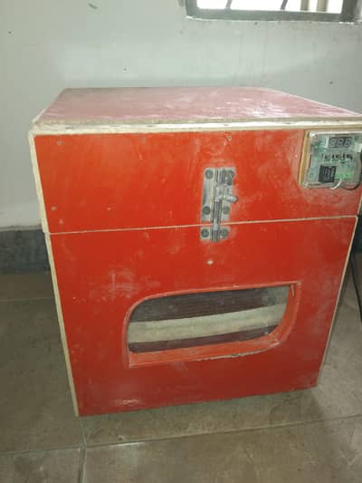 25-30 eggs incubator