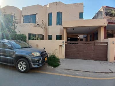 10 Marla Corner House Hot Location for Sale E block