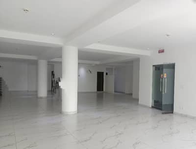 16 MARLA COMMERCIAL FLOOR WITH LIFT AVAILABLE