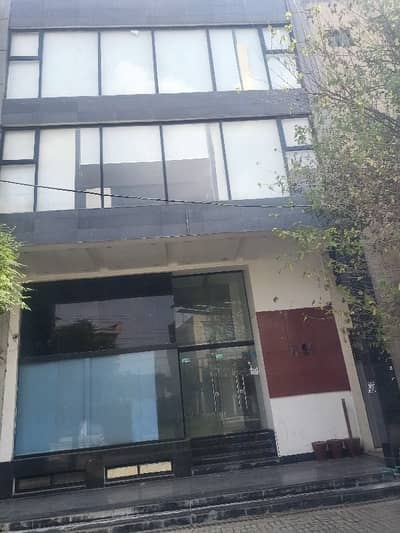 4 Marla Corner Building At On Main Road