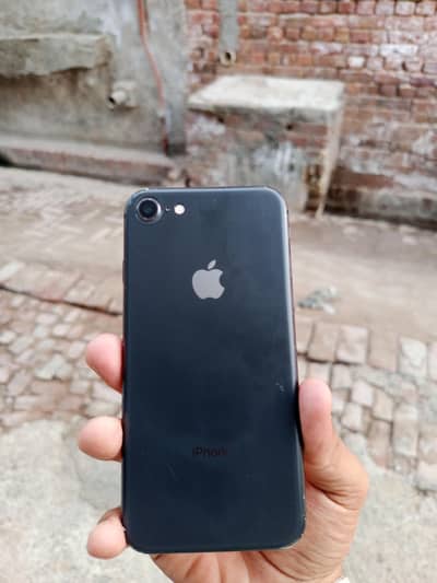 Iphone 8  Offer  64 GB  Water  pack 