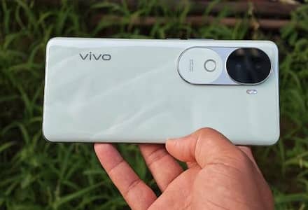 vivo v40e