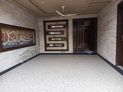 Very Beautiful New Type House With 6 Beds And 7 Baths , Double Kitchen, Double Unit Neat And Clean