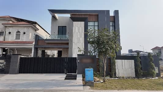 Samar Associates Offers Ideally Located One Kanal House Is Available For sale in T block Phase 8 Dha Lahore