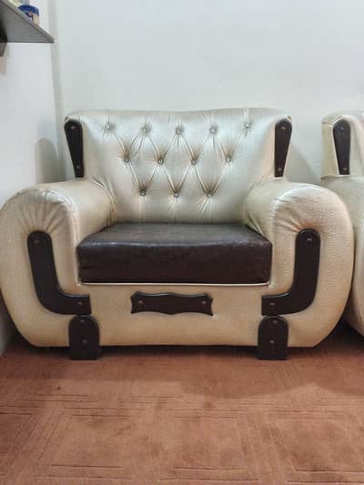 Best quality sofa set . 1 single seater,1 double and 1 triple seater