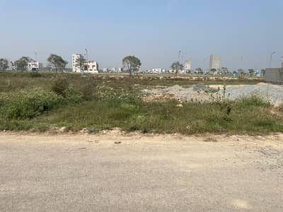 Easy Deal Real Estates offer Plot No. 113 in DHA Phase-8 Block Z6