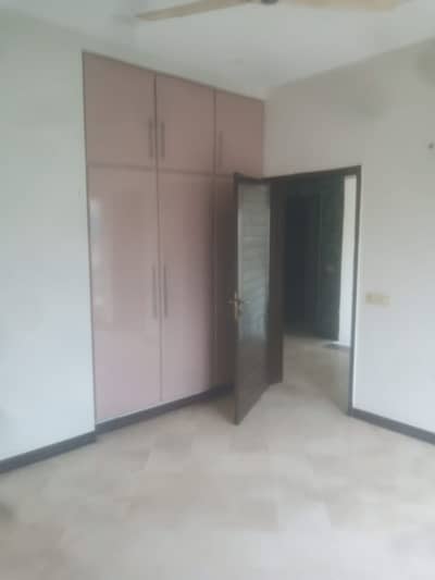 HOT 10 MARLA FULL HOUSE FOR RENT IN DHA PHASE 5