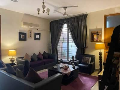 KANAL SINGLE STOREY OWNER BUILD 4 BEDROOM WITH BASEMENT NEAR TO PARK