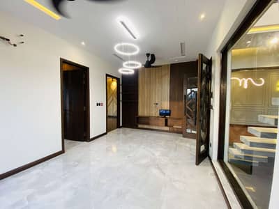 10 Marla Brand New Immaculate Stunning Modern Design Bungalow For Sale Demand 610Lac