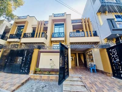 7 MARLA TRIPLE STOREY HOUSE AVAILABLE FOR SALE
