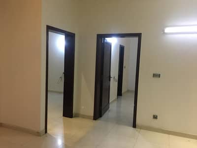 DHA Phase 4, 10 Marla, 04 Bed, Luxurious House For Rent