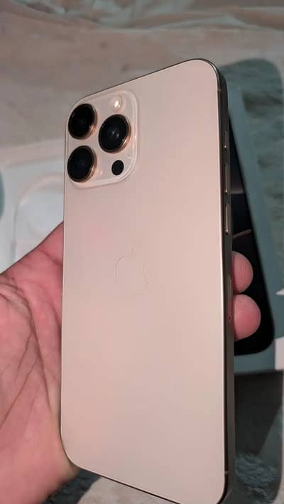 Apple iPhone 16 Pro Max