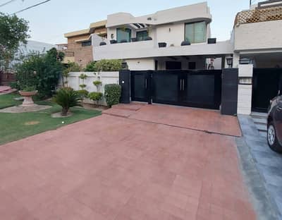 2 Kanal Full furnished House available for Rent