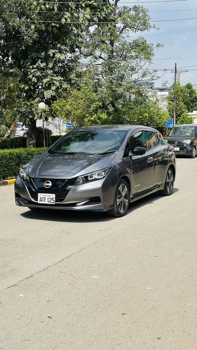 2021 NISSAN LEAF XV SELECTION (FULLY ELECTRIC)