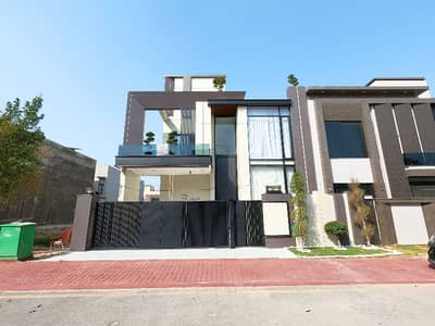 Ready To Buy A House 11 Marla In Lahore