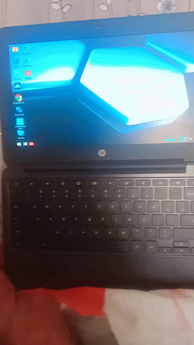 Hp chrome book 11 -4gb ram -Excellent condition