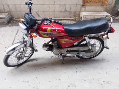 engine good condition bike original Tanki tapay bhi original