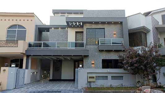 Bahria Town Phase 8, 11 Marla Designer House Available On Investor Rate