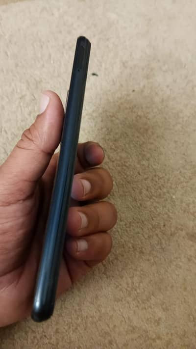 vivo y 20 s in good condition