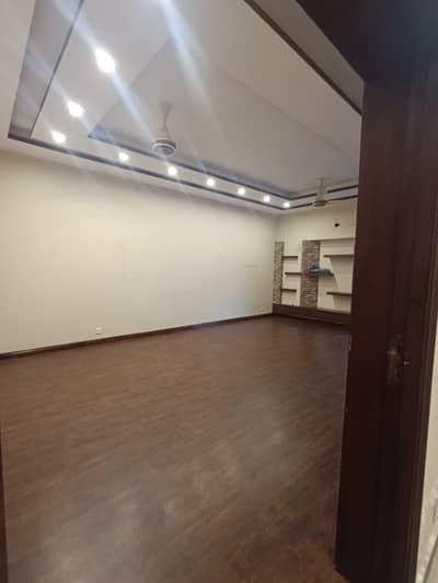 10 Marla Full House For Rent For Office Use In Gulberg H Block