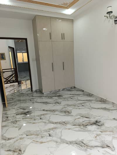 3.5 Brand New House For Sale In Iqbal Park Near Main Boulevard