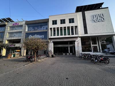 8 Marla VVIP Location Commercial Building For Rent