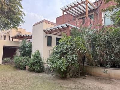 32 Marla Most Luxurious House in Server Colony Cantt