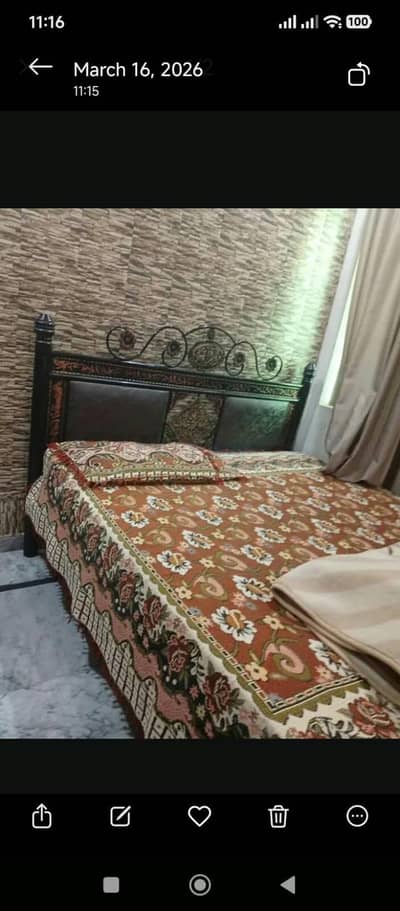 Achi conditon hai  with out metrss 25000 with metress 30000