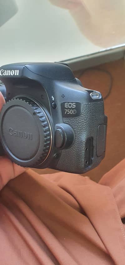 Canon 750D ha 18-55mm STM