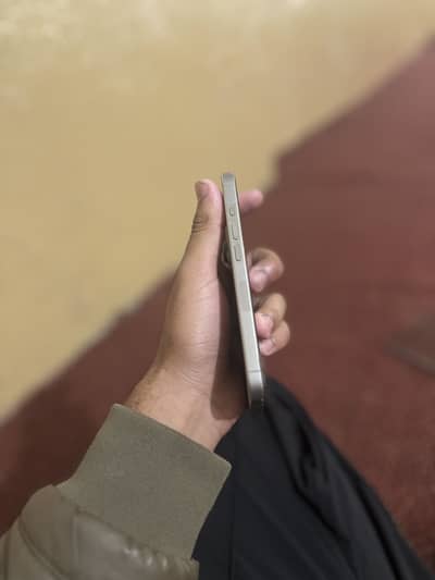 Iphone 16pro non pta jv ha 10/10 condition ha 128gb ha