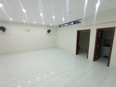 8 Marla Top Location Commercial Floor Available Software house & Online work 3rd Floor For Rent Phase 6 DHA